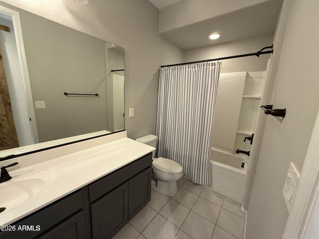 7043 W MAYA Way, Peoria, AZ 85383