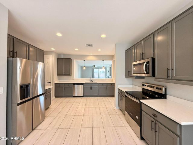 7043 W MAYA Way, Peoria, AZ 85383