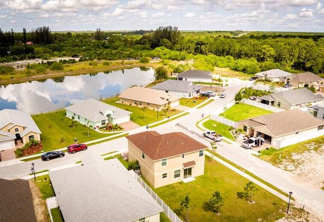 416 Seafoam Circle, Fort Pierce, FL 34945