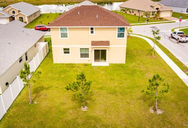 416 Seafoam Circle, Fort Pierce, FL 34945