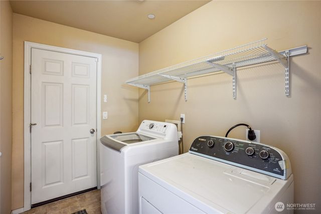 3234 Hoffman Hill Boulevard, Dupont, WA 98327