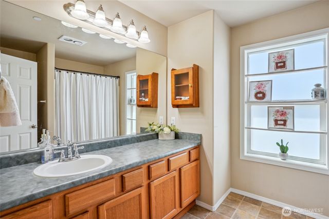 3234 Hoffman Hill Boulevard, Dupont, WA 98327