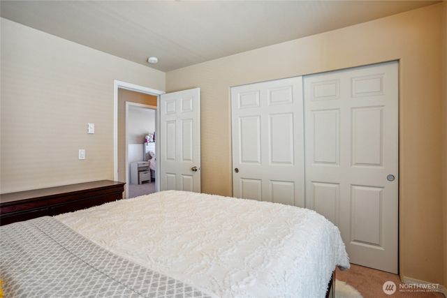 3234 Hoffman Hill Boulevard, Dupont, WA 98327
