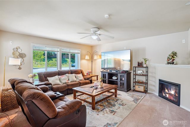 3234 Hoffman Hill Boulevard, Dupont, WA 98327