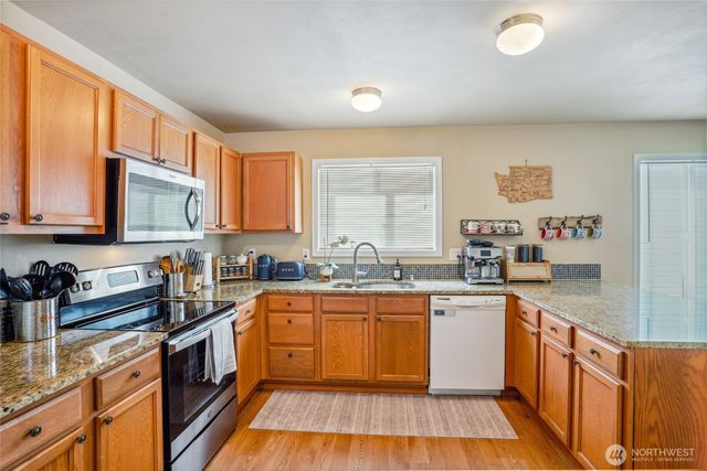3234 Hoffman Hill Boulevard, Dupont, WA 98327