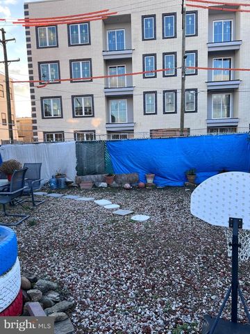 2407 N MASCHER ST, Philadelphia, PA 19133