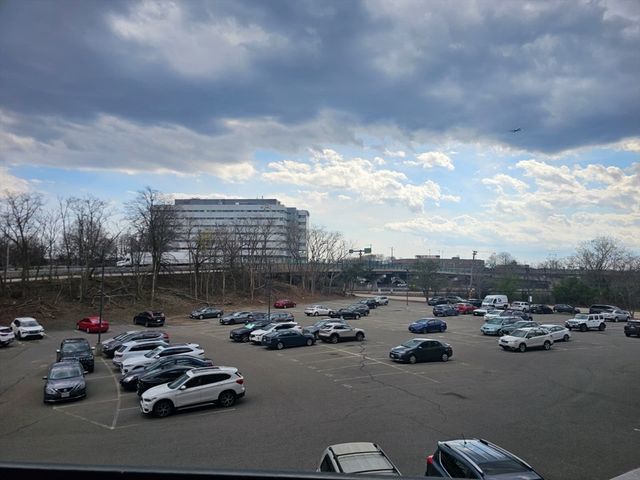 133 Commander 219, Quincy, MA 02171