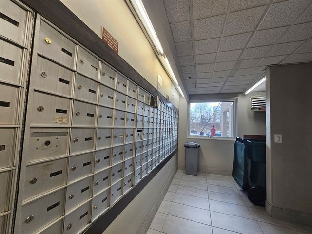 133 Commander 219, Quincy, MA 02171