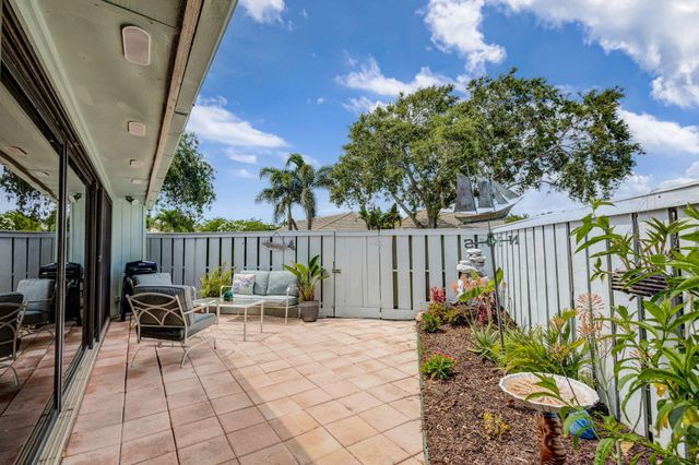 1127 E Seminole Avenue 22c, Jupiter, FL 33477