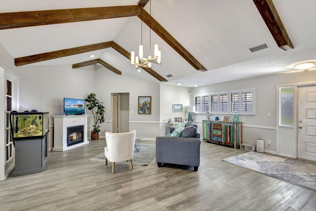 1127 E Seminole Avenue 22c, Jupiter, FL 33477