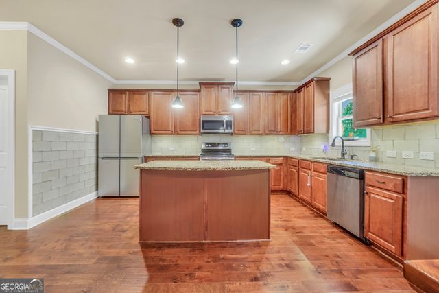 205 Arborview Drive, Mcdonough, GA 30252