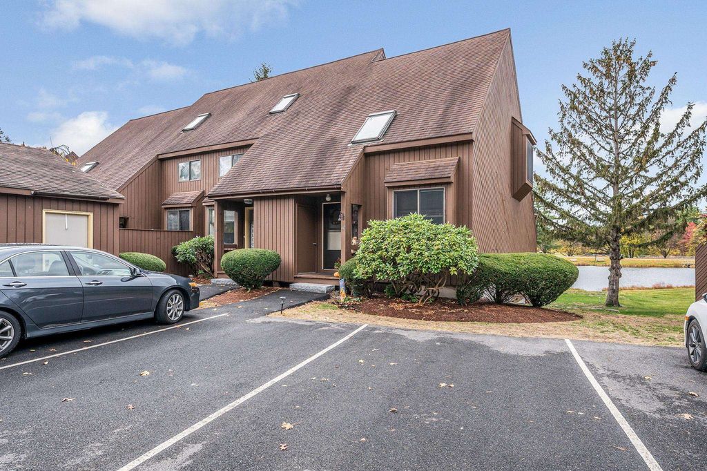 40 Spring Cove Road # 40, Nashua, NH 03062