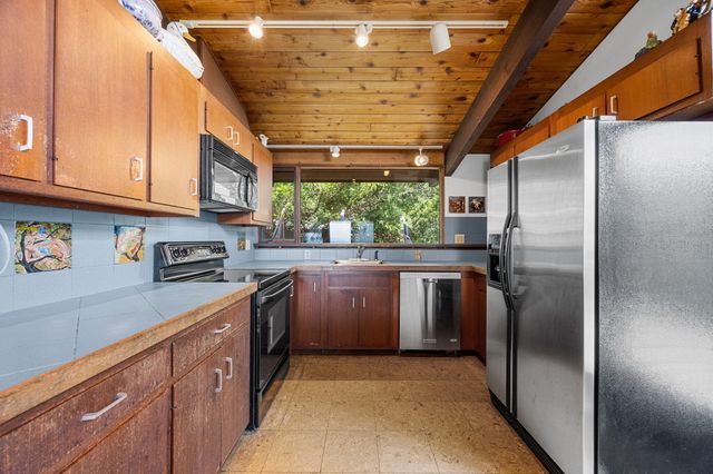 25 Resolution Road, Truro, MA 02666