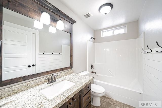 3531 E Beretta Avenue, Idaho Falls, ID 83401