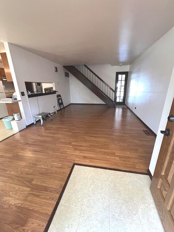 7749 W Harbor Court, Frankfort, IL 60423