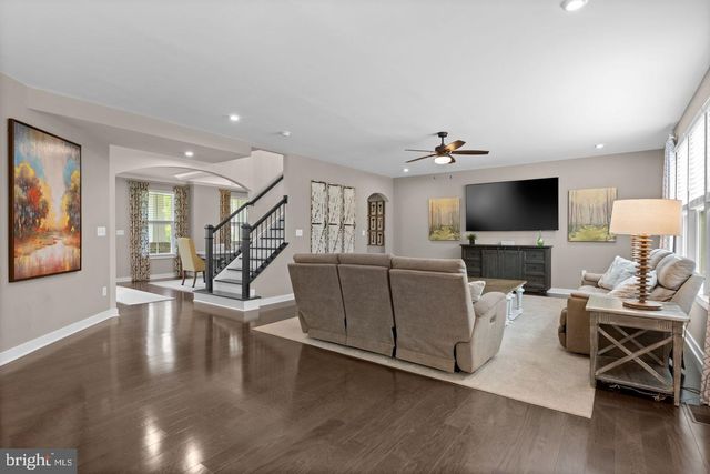 7795 WARRENTON CHASE DR, Warrenton, VA 20187