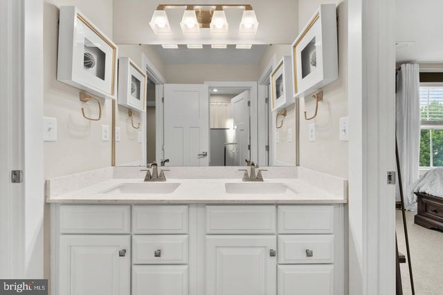 7795 WARRENTON CHASE DR, Warrenton, VA 20187