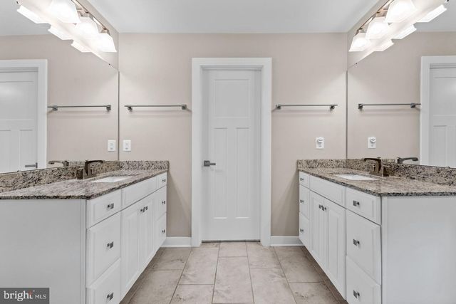 7795 WARRENTON CHASE DR, Warrenton, VA 20187