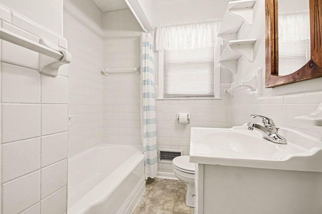 3804 Navaho Street Sw, Grandville City, MI 49418