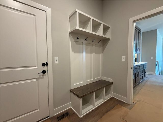 4516 SW Berkshire Drive, Lee's Summit, MO 64083