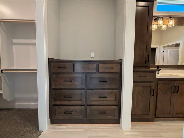 4516 SW Berkshire Drive, Lee's Summit, MO 64083