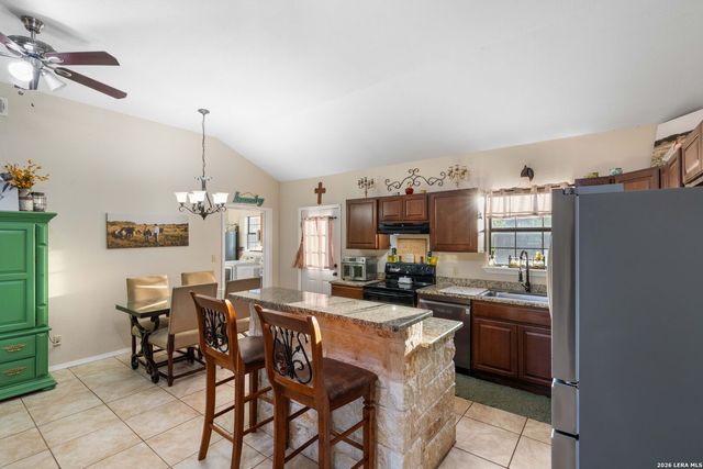 201 Bryan, Jourdanton, TX 78026