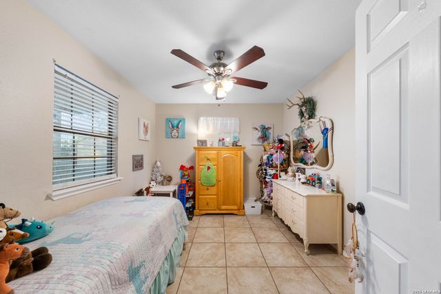 201 Bryan, Jourdanton, TX 78026