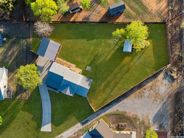 201 Bryan, Jourdanton, TX 78026