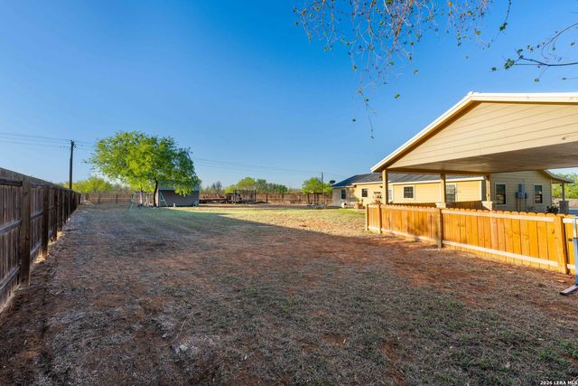 201 Bryan, Jourdanton, TX 78026