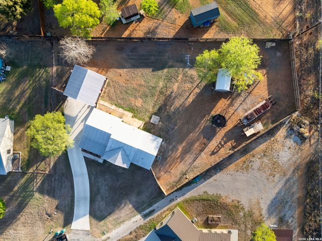 201 Bryan, Jourdanton, TX 78026