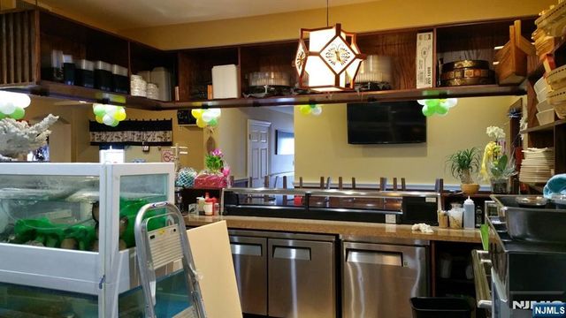 205 Oak Tree Road, Tappan, NY 10983
