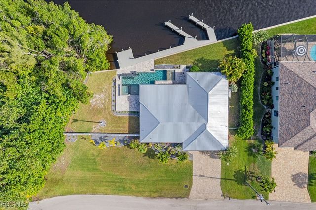 432 Seaworthy RD, North Fort Myers, FL 33903