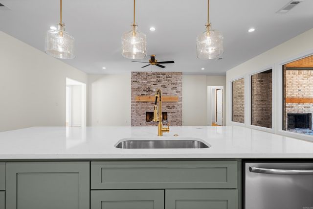 249 Gardens Gate Circle, Hot Springs, AR 71901