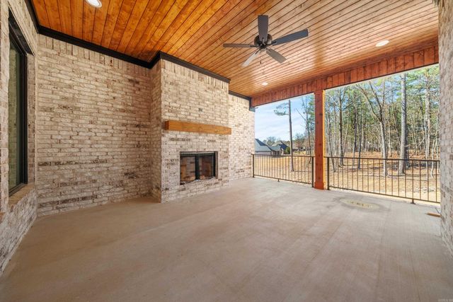 249 Gardens Gate Circle, Hot Springs, AR 71901