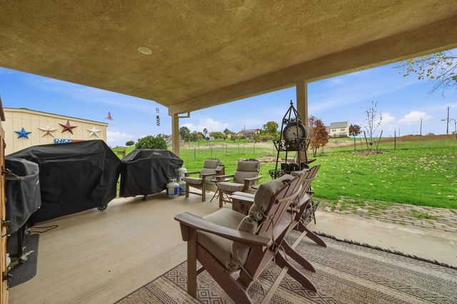 4390 Cheyenne Dr, Ione, CA 95640