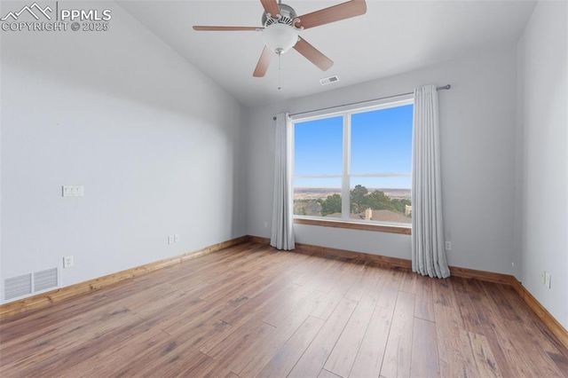 5805 Gladstone Street, Colorado Springs, CO 80906