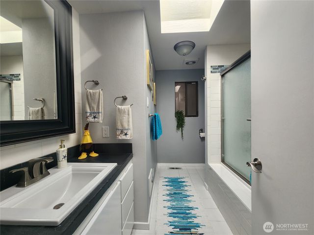 2426 Eastpoint Drive, Langley, WA 98260