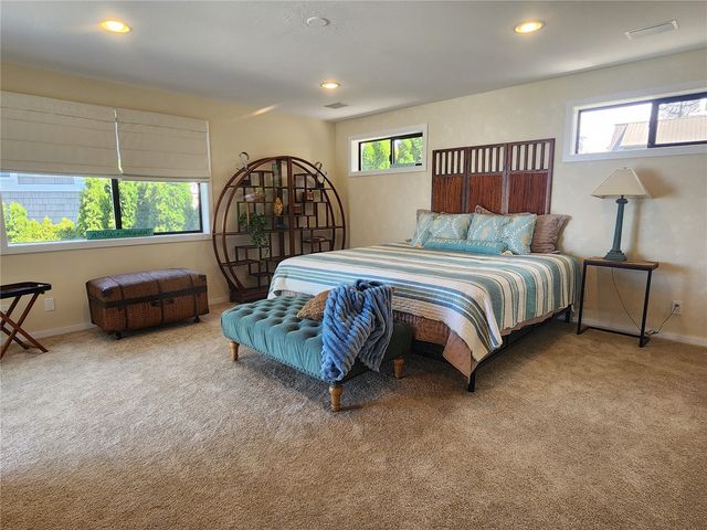 2426 Eastpoint Drive, Langley, WA 98260