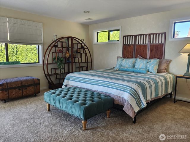 2426 Eastpoint Drive, Langley, WA 98260