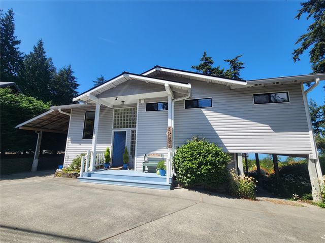 2426 Eastpoint Drive, Langley, WA 98260