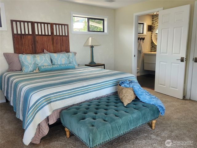 2426 Eastpoint Drive, Langley, WA 98260
