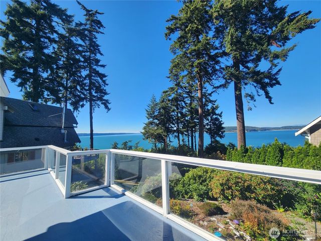 2426 Eastpoint Drive, Langley, WA 98260
