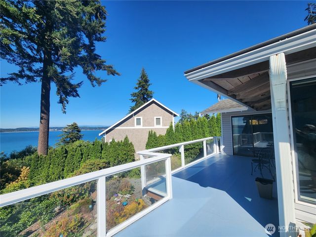 2426 Eastpoint Drive, Langley, WA 98260