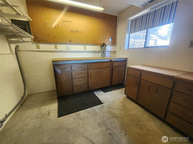2426 Eastpoint Drive, Langley, WA 98260