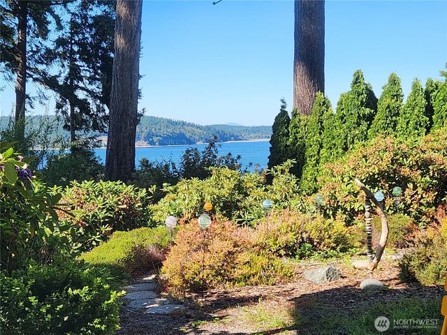 2426 Eastpoint Drive, Langley, WA 98260