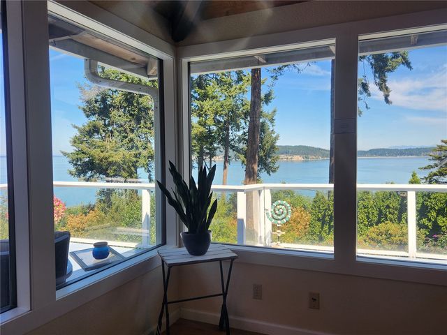 2426 Eastpoint Drive, Langley, WA 98260