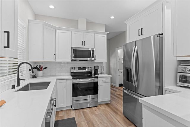 41 Heritage Wood Cir, Sacramento, CA 95831
