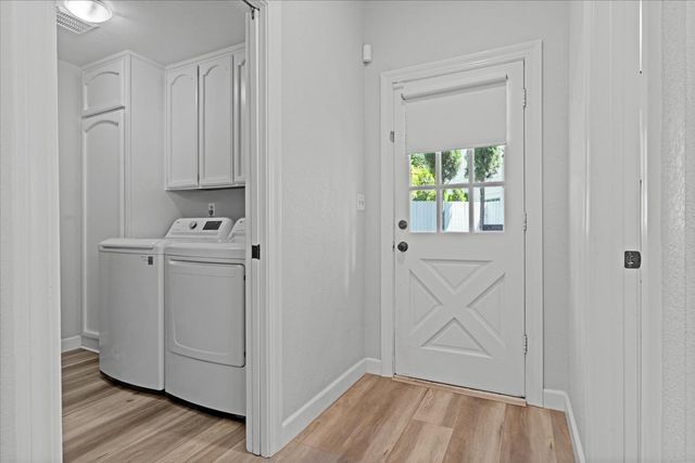 41 Heritage Wood Cir, Sacramento, CA 95831