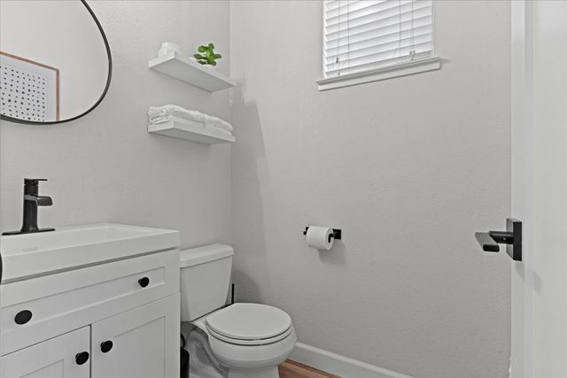 41 Heritage Wood Cir, Sacramento, CA 95831