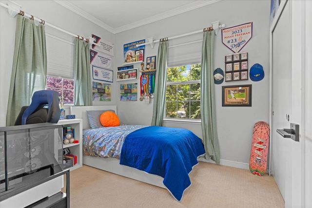41 Heritage Wood Cir, Sacramento, CA 95831